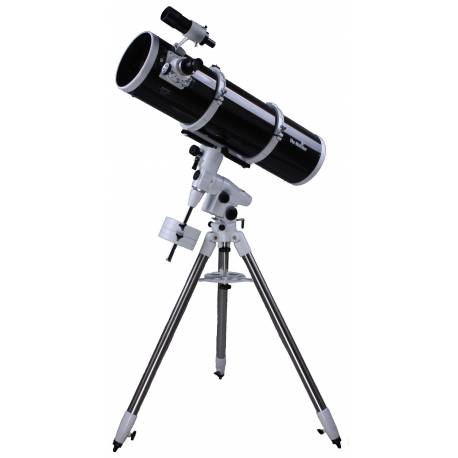 Télescope 200/1000 Sky-Watcher sur NEQ5