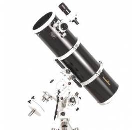 Télescope Sky-Watcher 200/1000 sur AZ-EQ6 Pro Go-To