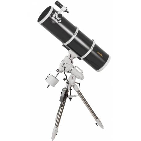 Télescope Newton SkyWatcher 250/1200 sur monture EQ6-R PRO GOTO