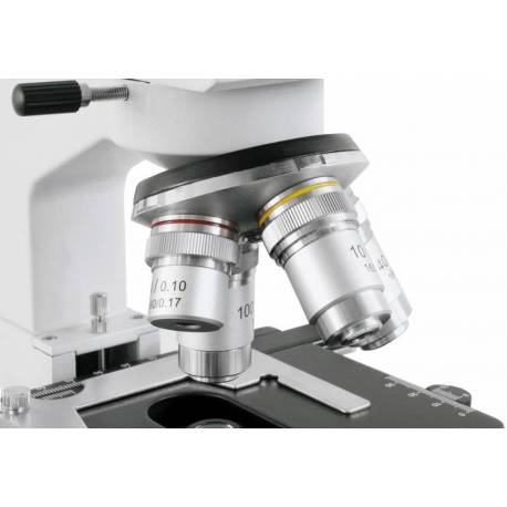 Microscope trinoculaire Researcher 40x à 1000x Bresser