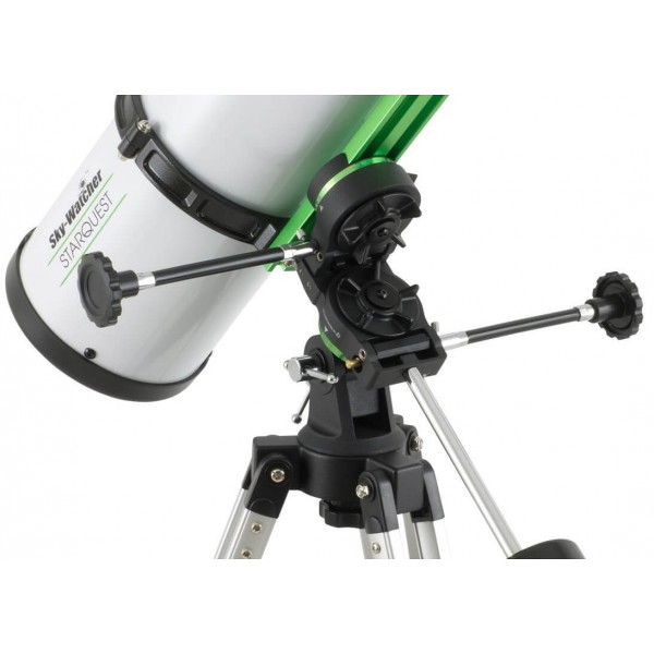 Télescope 130/650 skyWatcher sur monture équatoriale StarQuest